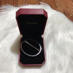 Bracelet drew with stones